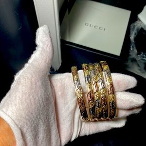 ❤️ SALE✅ Beautiful 5 piece bangle bracelets.